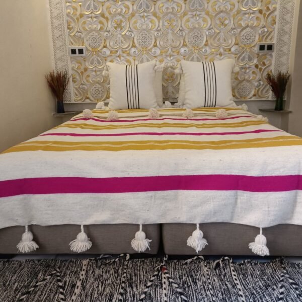 Moroccan Pom Pom Throw Blanket - Soft & Cozy Cotton Moroccan Pom Pom Blanket , King size blancket