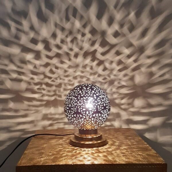 Moroccan table lamp in brass, round bedside lamp