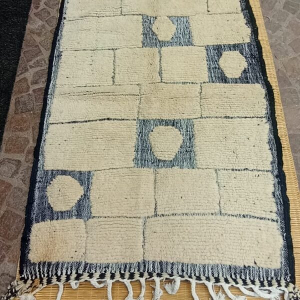 Beni Ourain Rug – Geometric Wool Design 107 x 160 cm