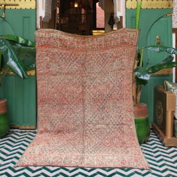 Timeless Elegance – Vintage Rug 316cm x 193cm